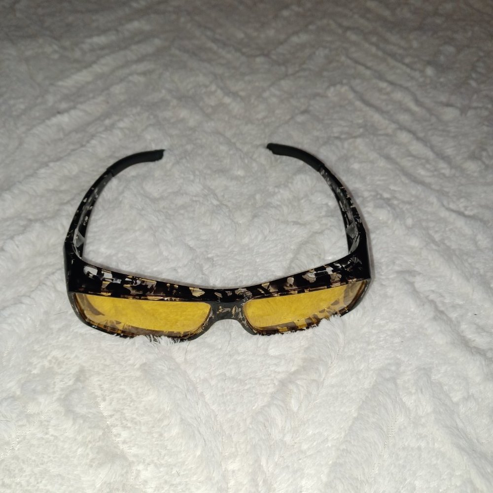 SUNGLASSES - Picture 4 of 4